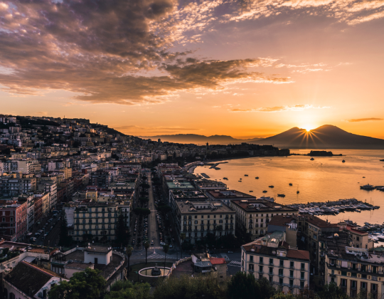 Napoli: Un Paradiso dello Shopping tra Storia e Stile