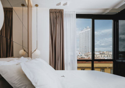 Superior King Room
