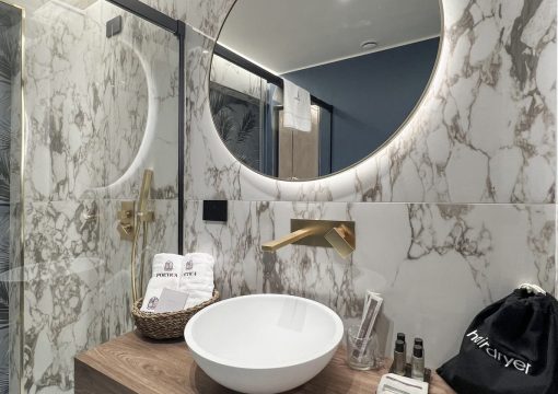 Junior Suite con Terrazza e Jacuzzi Esterna Blue