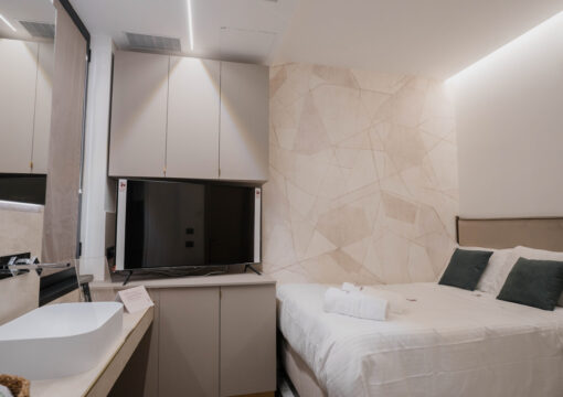 Elegance Room