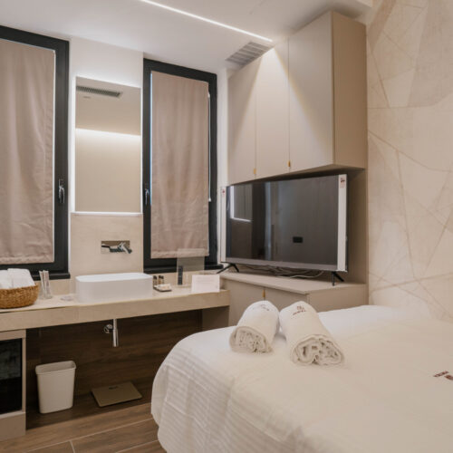 Elegance Room