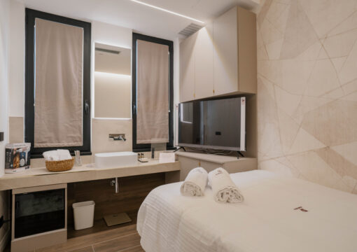 Elegance Room